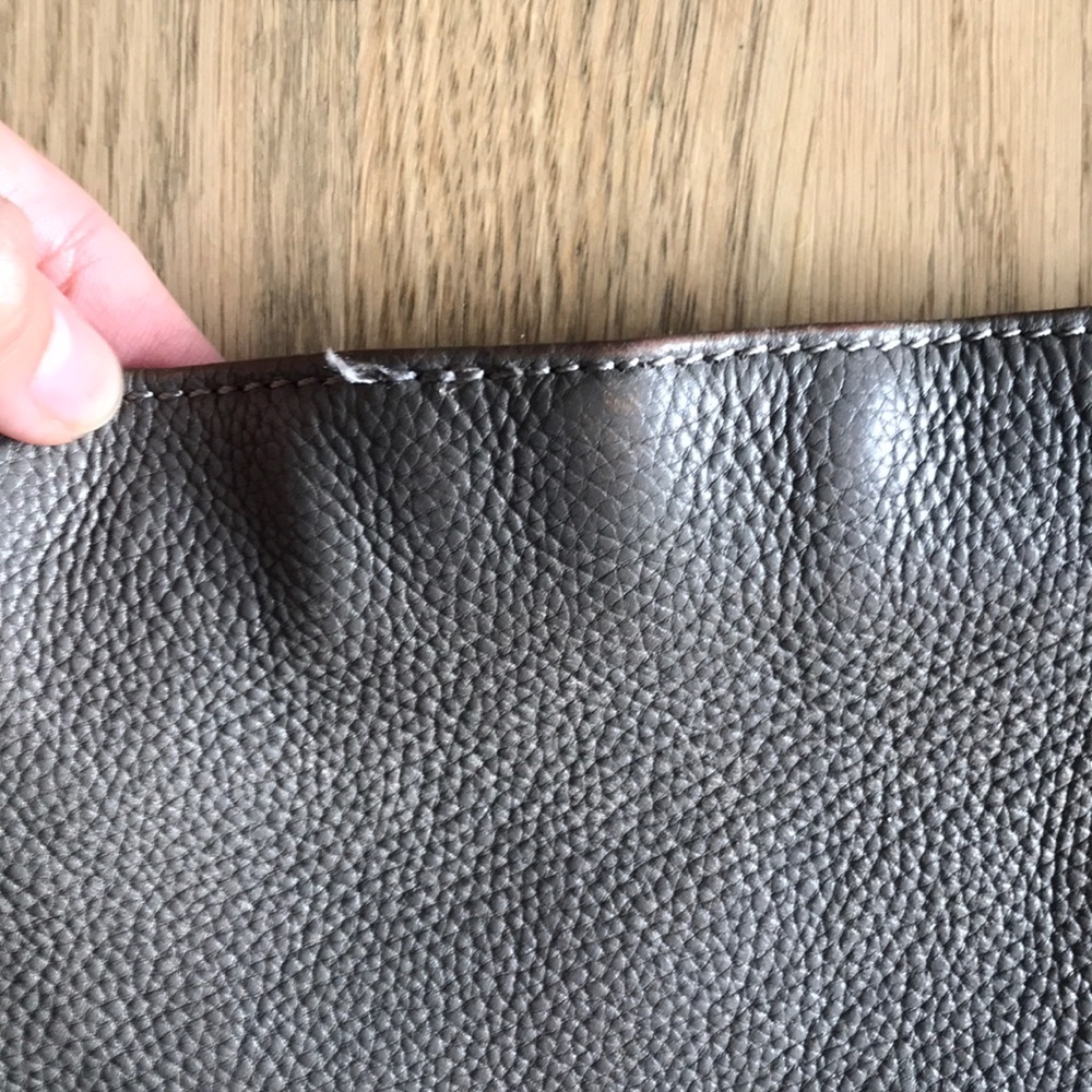 Hobo Shoulder Bag - Picture 3 of 8